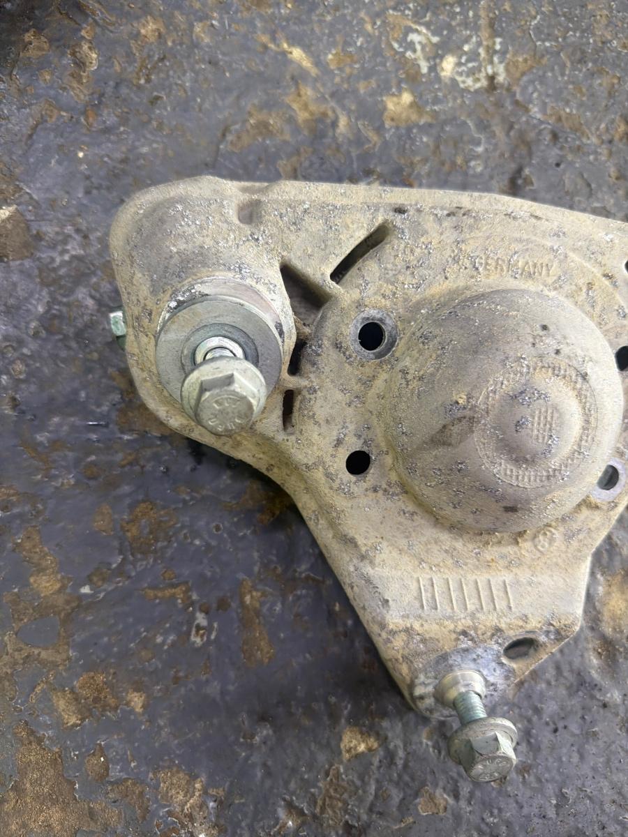 Flansa amortizor VOLKSWAGEN PASSAT 3B3 2000 - 2005 1.9 TDI AVF, AWX 8D0412383E