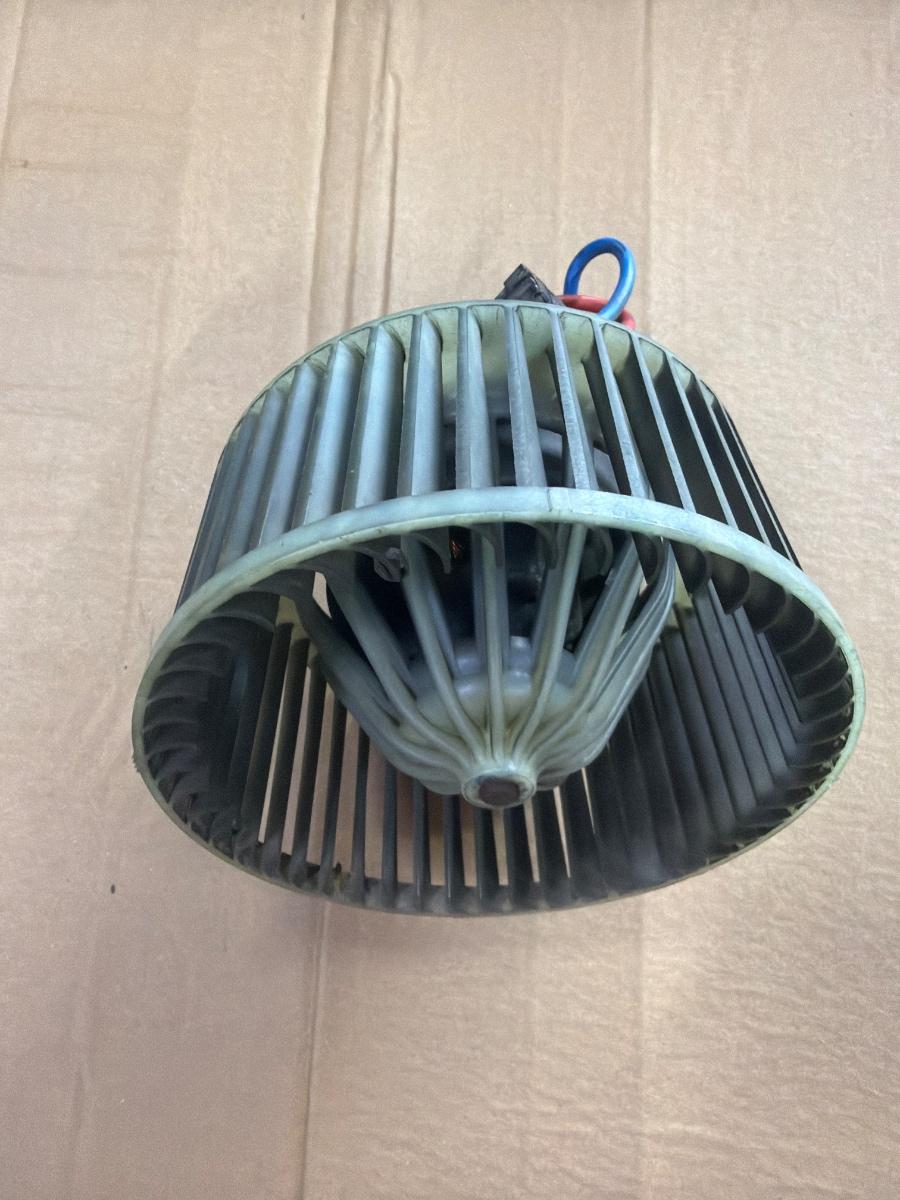 Motor ventilator habitaclu VOLKSWAGEN PASSAT 3B3 2000 - 2005 1.9 TDI AVF, AWX 74.024.551.3P