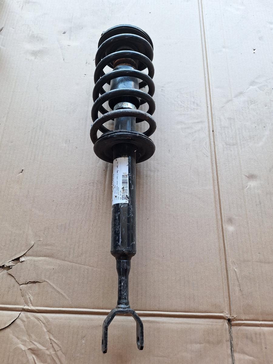 Amortizor cu arc fata VOLKSWAGEN PASSAT 3B3 2000 - 2005 1.9 TDI AVB ATEC 10691083 8D0411105AS