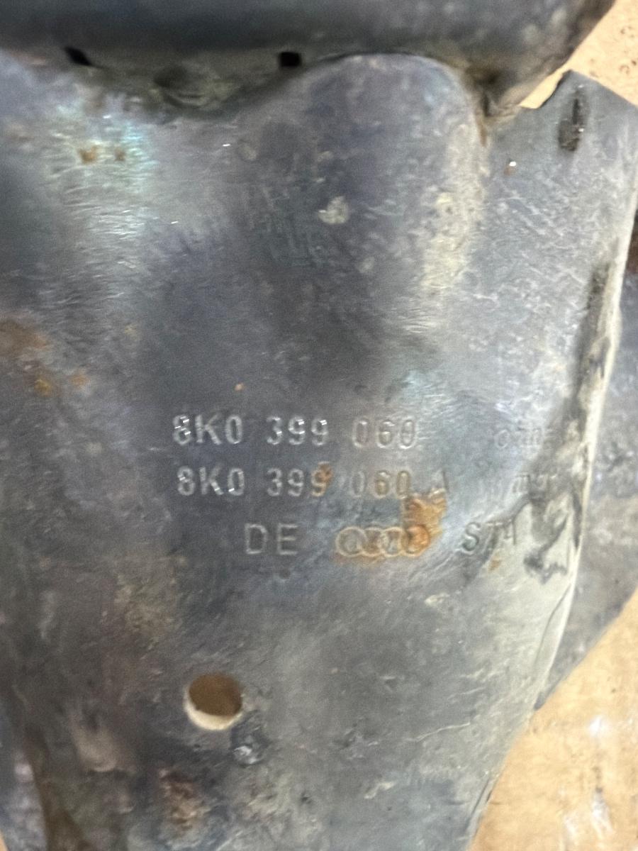 Scut termic suport motor AUDI A4 IV Avant 8K5, B8 2007 - 2015 2.0 TDI CAGA, CJCA, CMEA, CMFA 8K0399060A