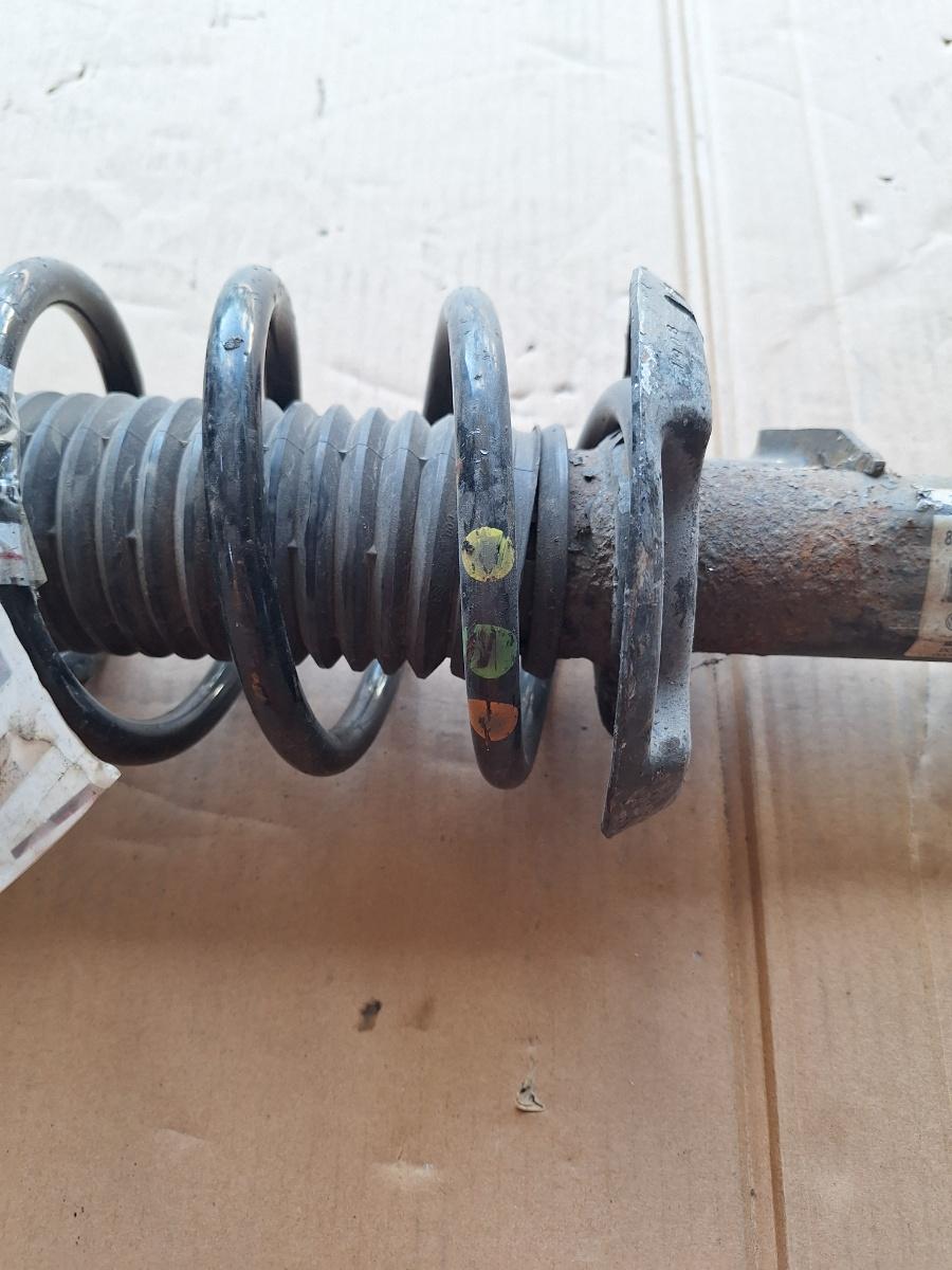 Amortizor fata cu arc elicoidal VOLKSWAGEN PASSAT 362 2010 - 2014 2.0 TDI CFFB 3C0413031AQ
