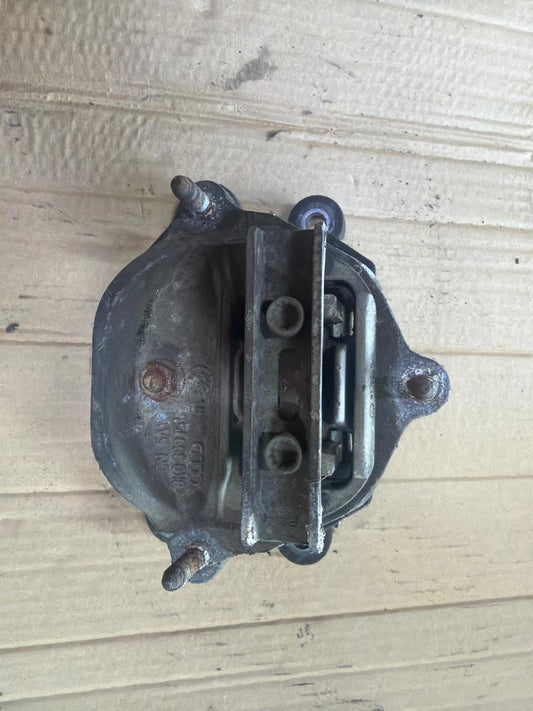 Suport tampon cutie de viteze AUDI A4 IV Avant 8K5, B8 2007 - 2015 2.0 TDI CAGA, CJCA, CMEA, CMFA 8K0399151