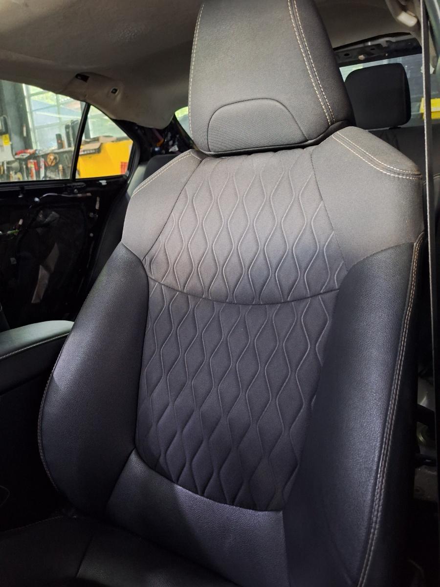 Scaun fata, sofer stanga piele cu incalzire , cu reglaj electric TOYOTA COROLLA _E21_ 2018 -> 1.8 Hybrid 2ZR-FXE