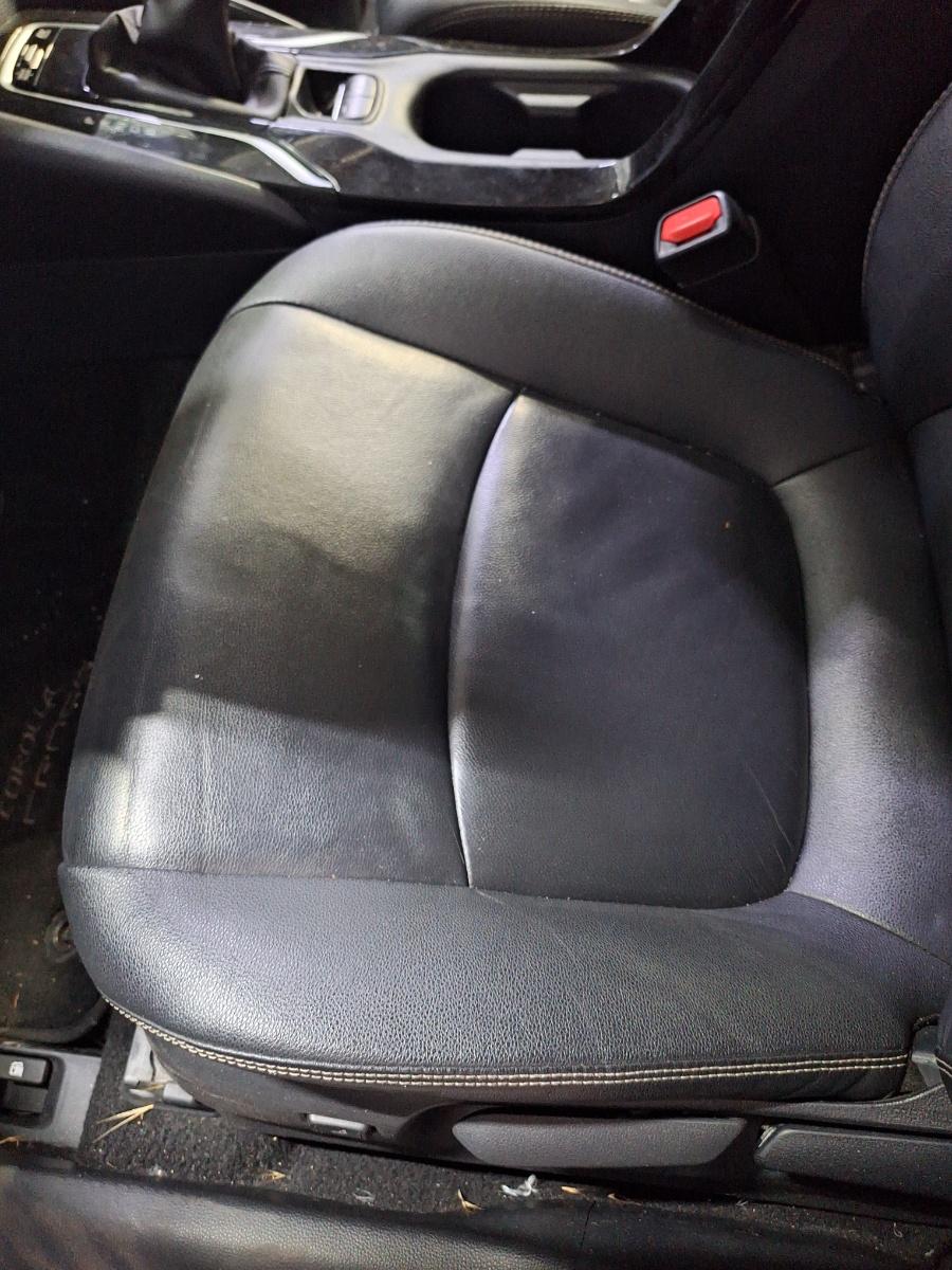 Scaun fata, sofer stanga piele cu incalzire , cu reglaj electric TOYOTA COROLLA _E21_ 2018 -> 1.8 Hybrid 2ZR-FXE