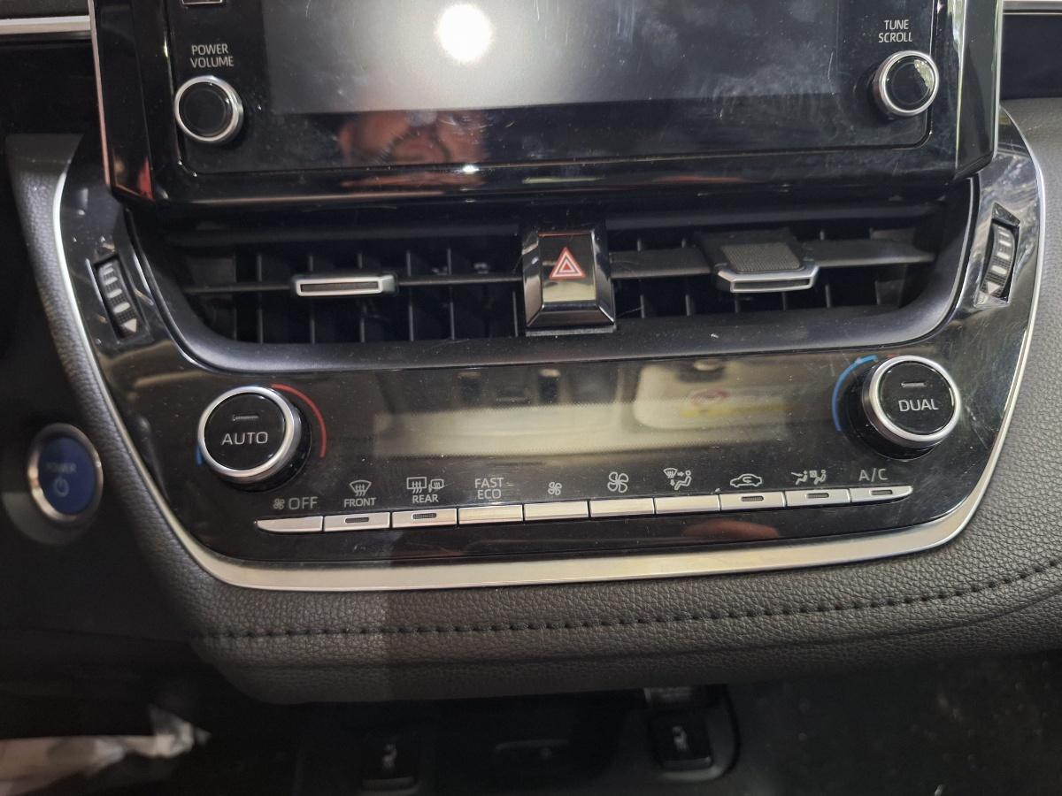 Panou Clima TOYOTA COROLLA _E21_ 2018 -> 1.8 Hybrid 2ZR-FXE 5567002830 5590002F30