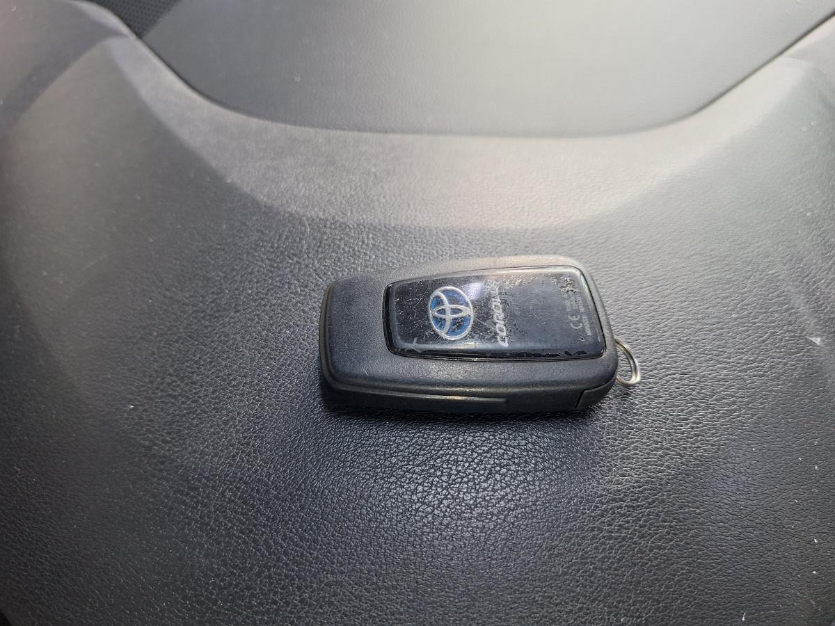 Telecomanda inchidere centralizata TOYOTA COROLLA _E21_ 2018 -> 1.8 Hybrid 2ZR-FXE