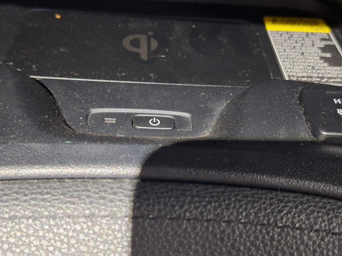 Modul de incarcare wireless TOYOTA COROLLA _E21_ 2018 -> 1.8 Hybrid 2ZR-FXE