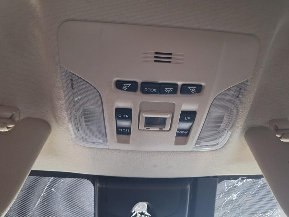 Plafoniera cu butoane trapa TOYOTA COROLLA _E21_ 2018 - 2025
