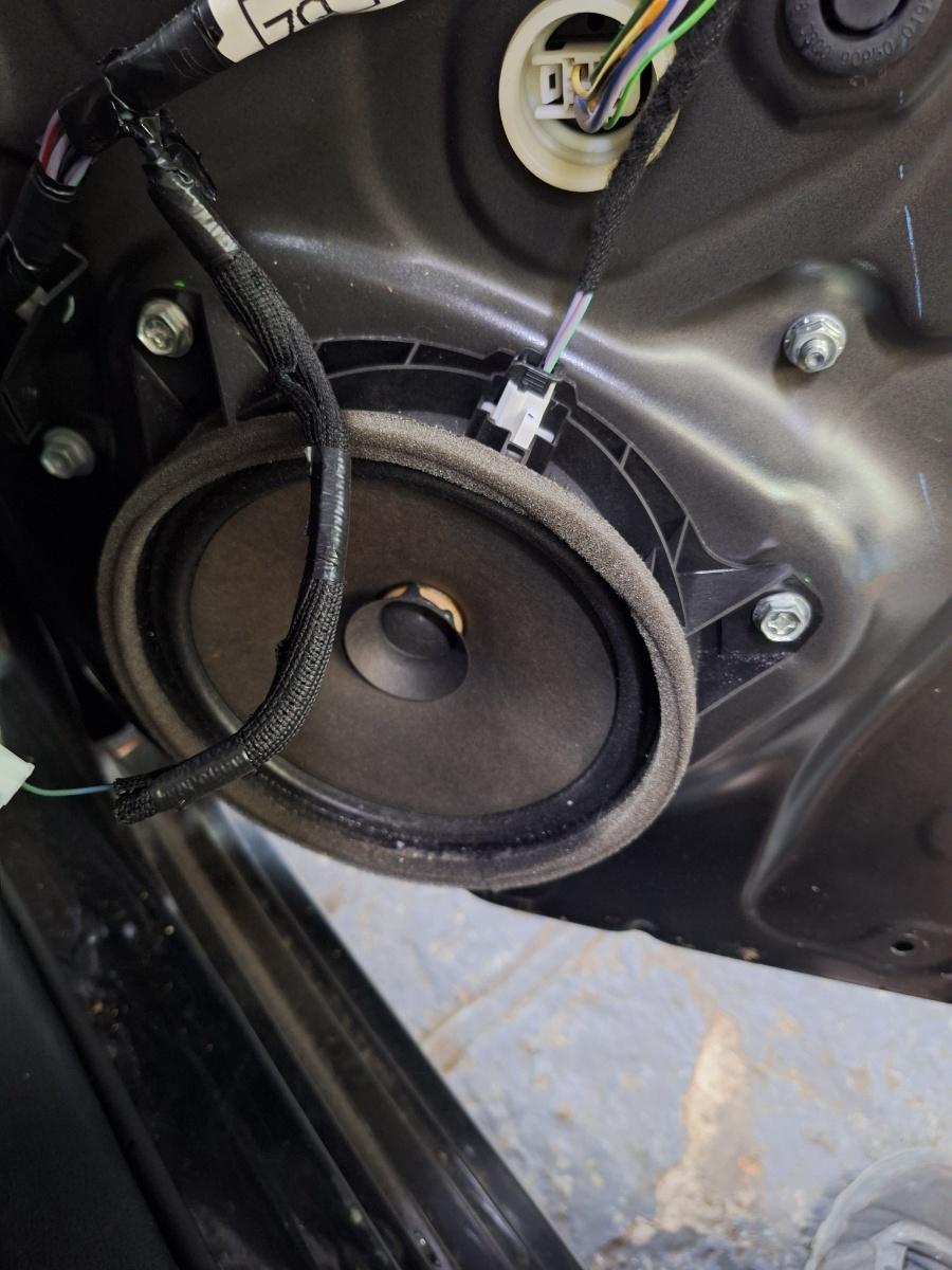Difuzor portiera fata dreapta TOYOTA COROLLA _E21_ 2018 -> 1.8 Hybrid 2ZR-FXE