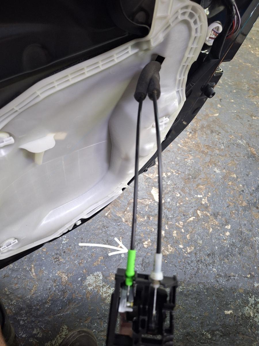 Cablu portiera fata dreapta TOYOTA COROLLA _E21_ 2018 -> 1.8 Hybrid 2ZR-FXE T9F