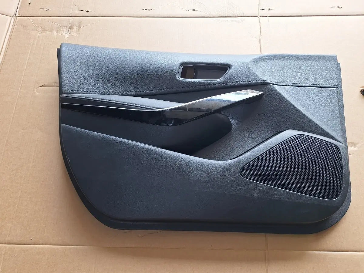 Tapiterie panou portiera fata stanga TOYOTA COROLLA _E21_ 2018 -> 1.8 Hybrid 2ZR-FXE 670610Z830C1