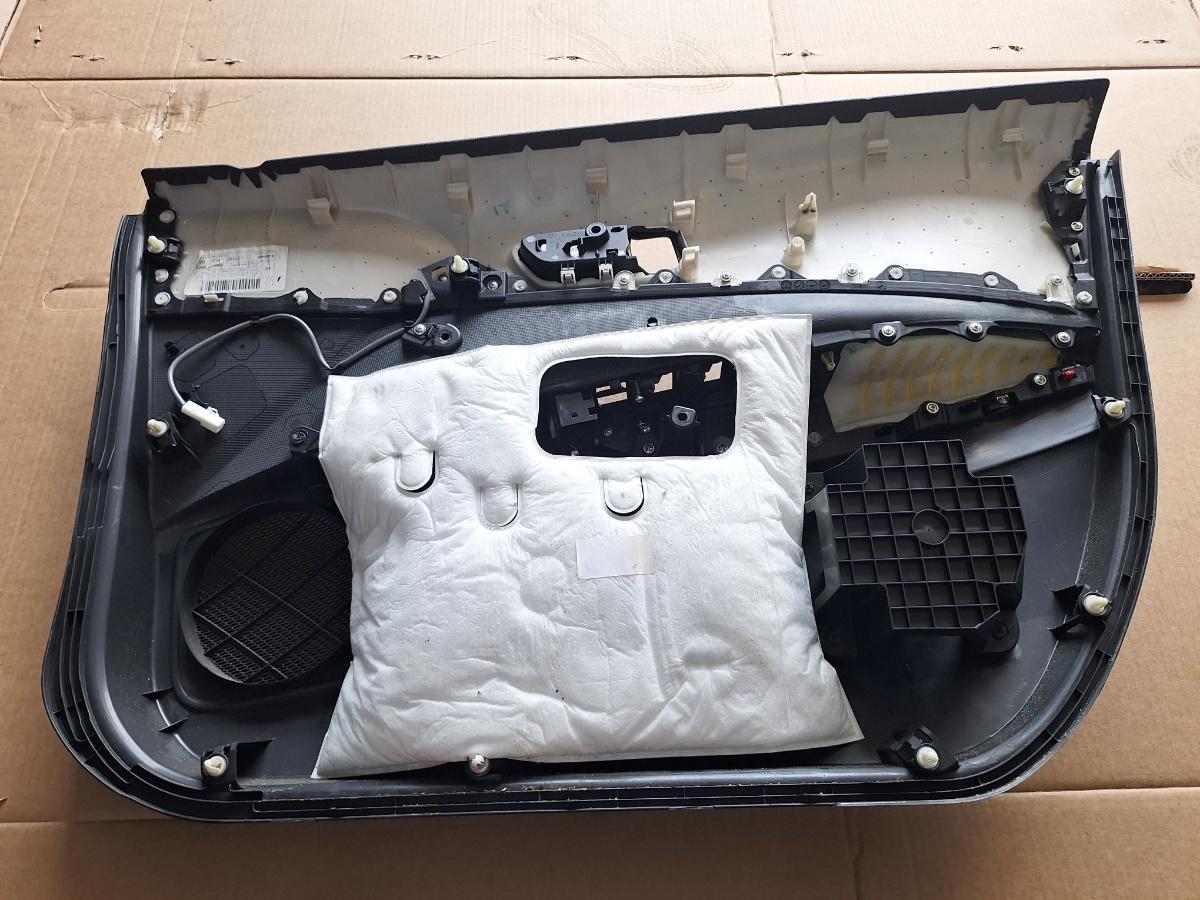 Tapiterie panou portiera fata stanga TOYOTA COROLLA _E21_ 2018 -> 1.8 Hybrid 2ZR-FXE 67061-0Z830-C1