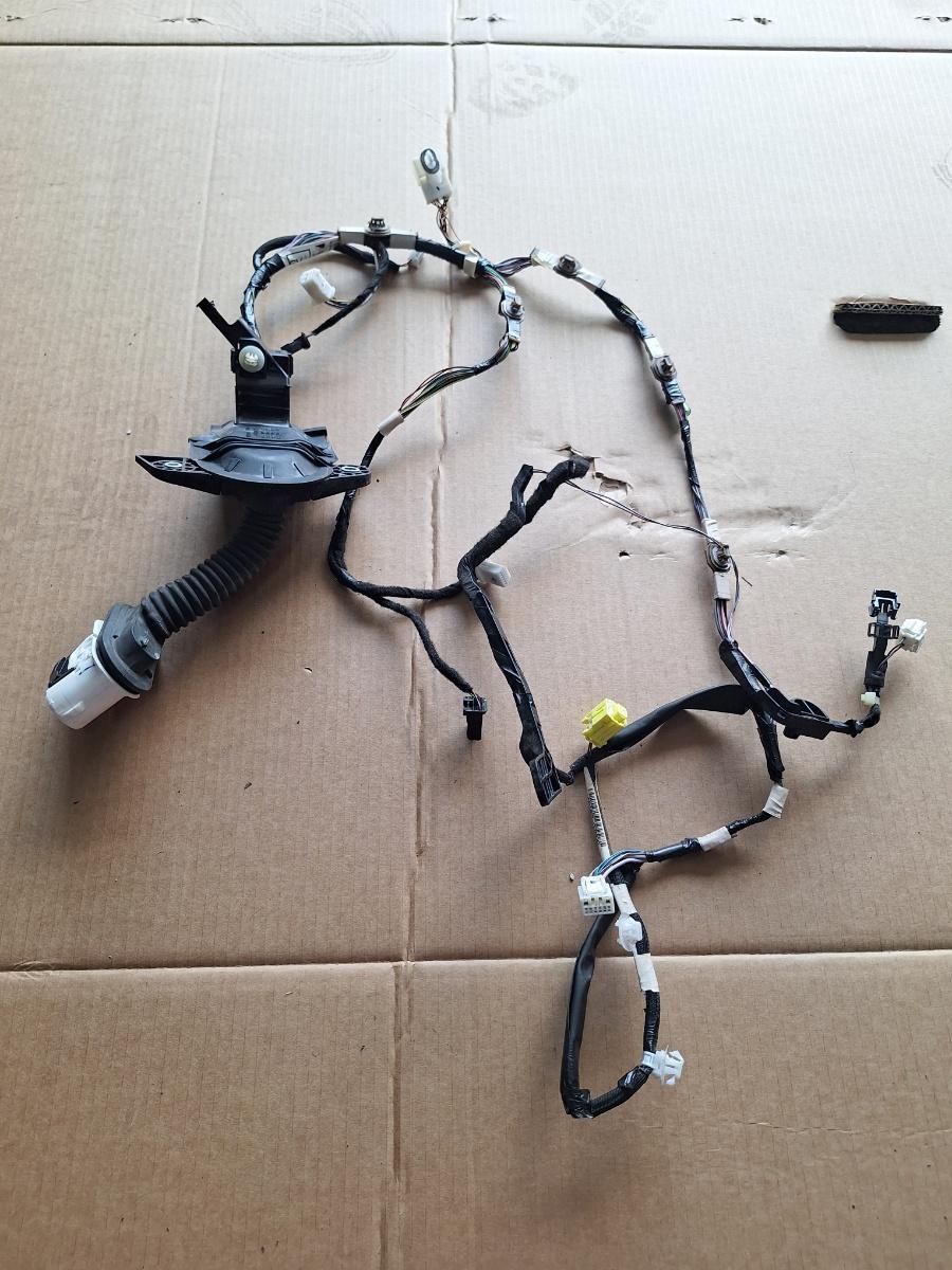 Cablaj portiera fata stanga TOYOTA COROLLA _E21_ 2018 -> 1.8 Hybrid 2ZR-FXE AB152-0ZM00