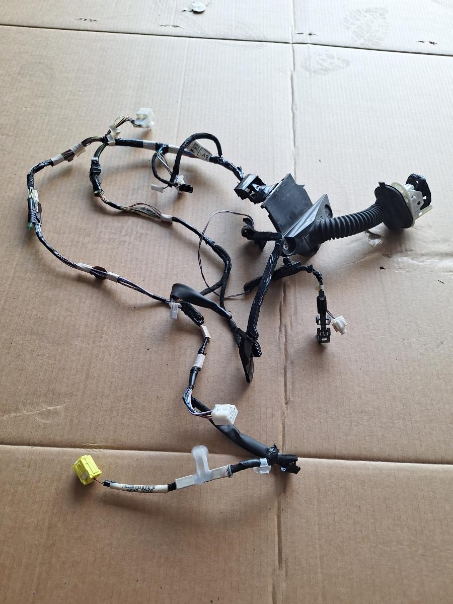 Cablaj portiera fata stanga TOYOTA COROLLA _E21_ 2018 -> 1.8 Hybrid 2ZR-FXE AB152-0ZM00