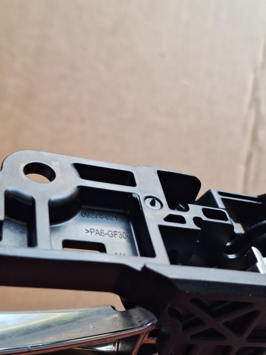 Maner interior portiera fata stanga TOYOTA COROLLA _E21_ 2018 -> 1.8 Hybrid 2ZR-FXE 69274-02190