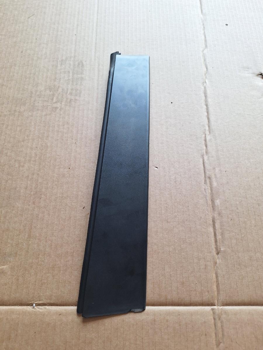 Ornamente portiera spate stanga TOYOTA COROLLA _E21_ 2018 -> 1.8 Hybrid 2ZR-FXE 504441