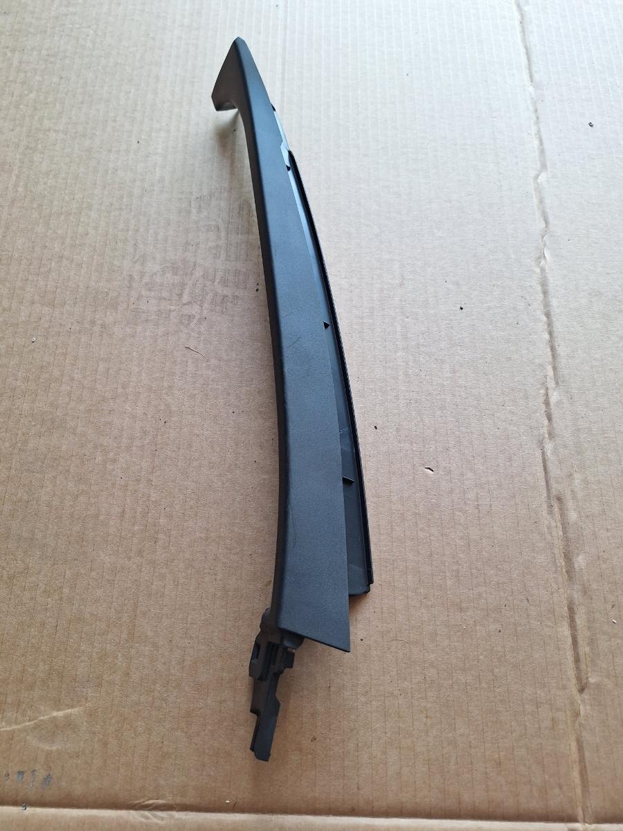 Ornament portiera spate stanga TOYOTA COROLLA _E21_ 2018 -> 1.8 Hybrid 2ZR-FXE 67674-02020