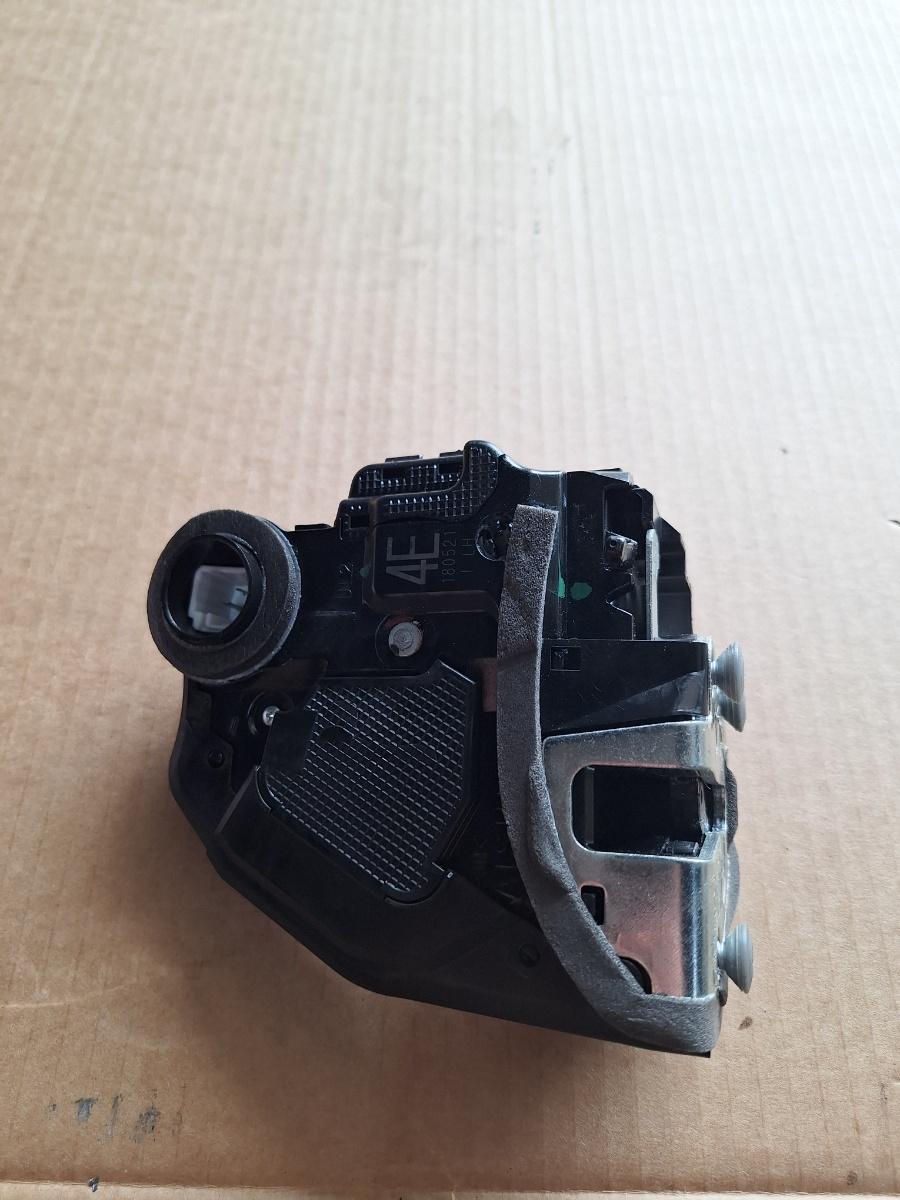 Broasca usa stanga spate TOYOTA COROLLA _E21_ 2018 -> 1.8 Hybrid 2ZR-FXE A084219 6906002580