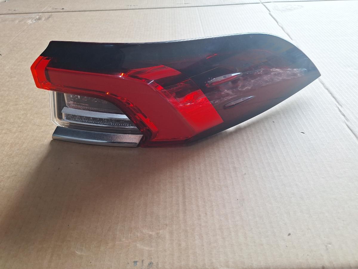Lampa spate / Stop dreapta TOYOTA COROLLA _E21_ 2018 -> 1.8 Hybrid 2ZR-FXE 81550-02D21-00