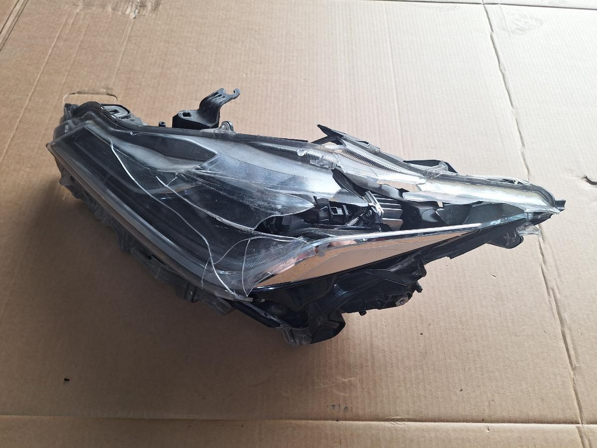 Far stanga full led - Avariat cu carcasa sparta TOYOTA COROLLA _E21_ 2018 - 2025 81150-02T51-00