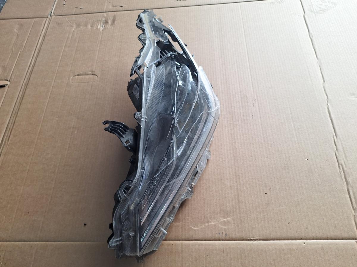Far stanga full led - Avariat cu carcasa sparta TOYOTA COROLLA _E21_ 2018 - 2025 81150-02T51-00