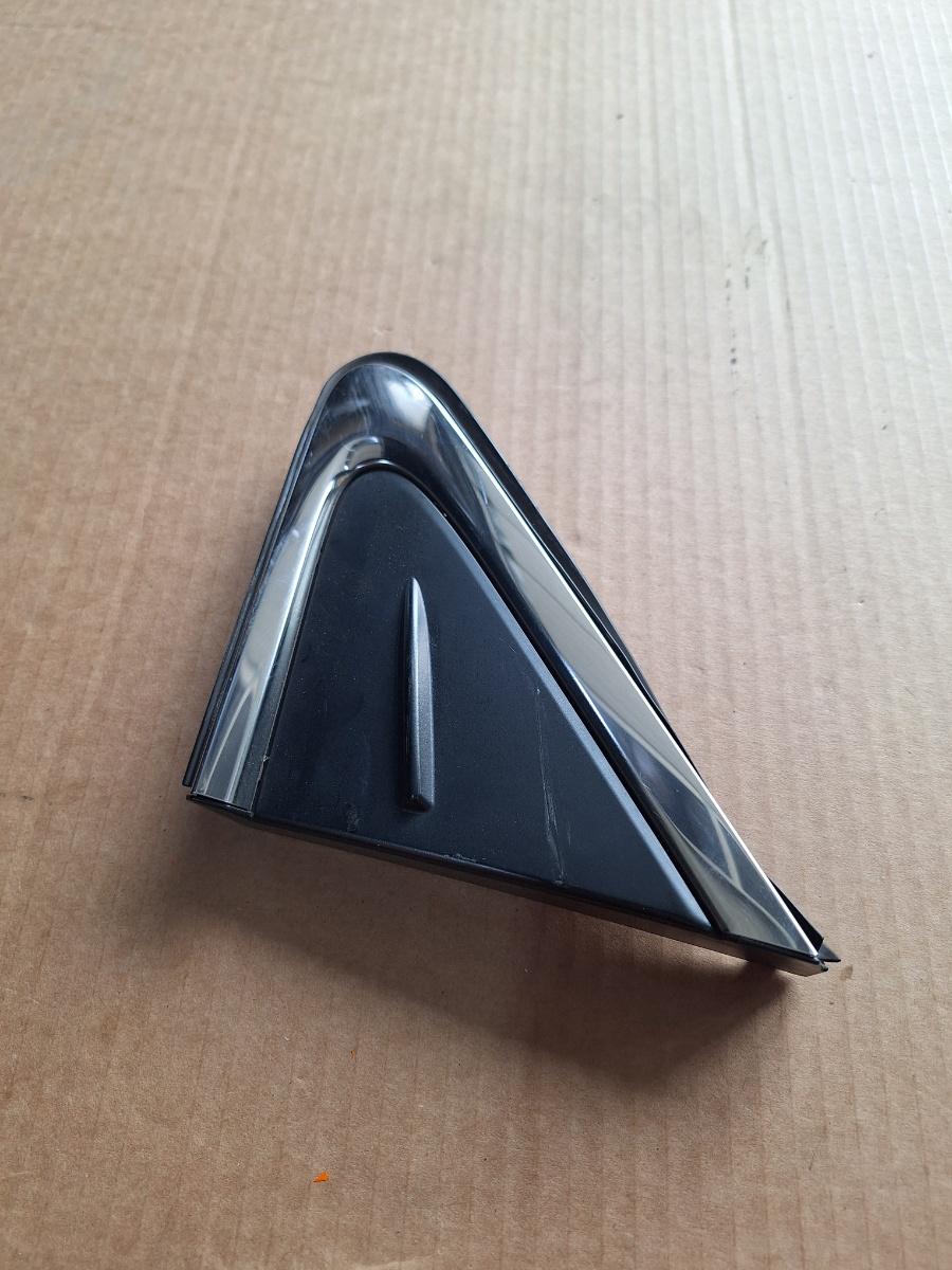 Ornament aripa stanga fata TOYOTA COROLLA _E21_ 2018 -> 1.8 Hybrid 2ZR-FXE 60118-02280