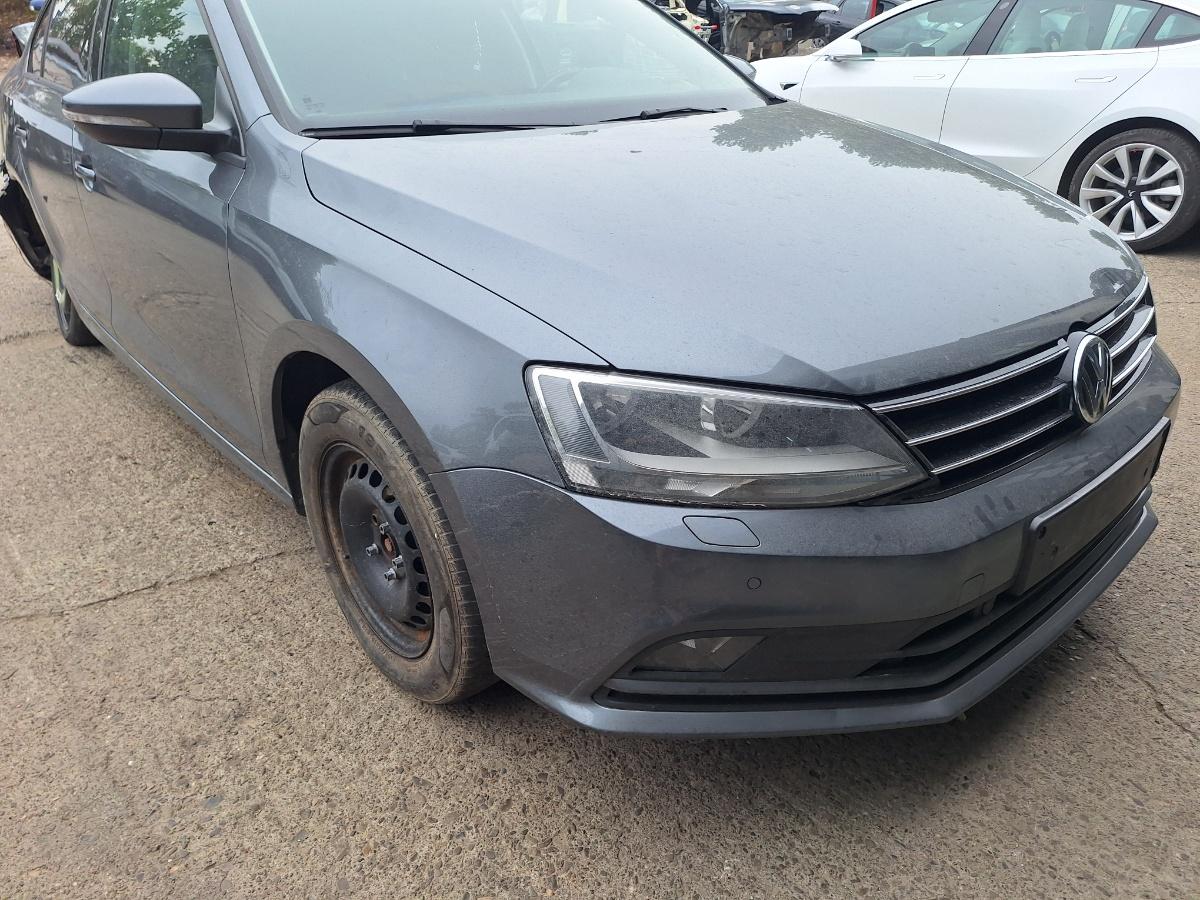 Fata completa - bot complet VOLKSWAGEN JETTA VI 163 2018 FACELIFT GRI LD7X