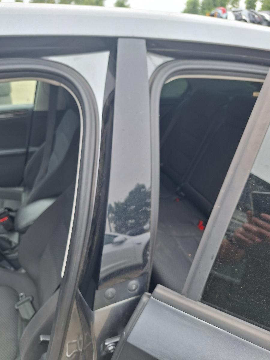 Ornamente stâlp (B) (exterior) VOLKSWAGEN JETTA VI 162/163 2018 2.0 TDI CUUA 81KW|110HP 2018