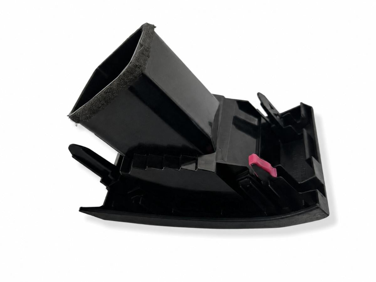 Grila de ventilatie dreapta fata TOYOTA PRIUS _W3_ 2008 -> 1.8 Hybrid 2ZR-FXE 5566047020
