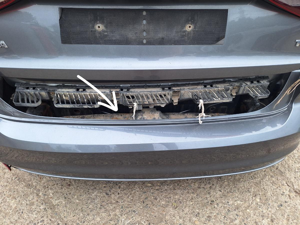 Armatura bara de protectie fata spate VOLKSWAGEN JETTA VI 162/163 2010 - 2018 2.0 TDI CLCA, CUUA 5C6807558