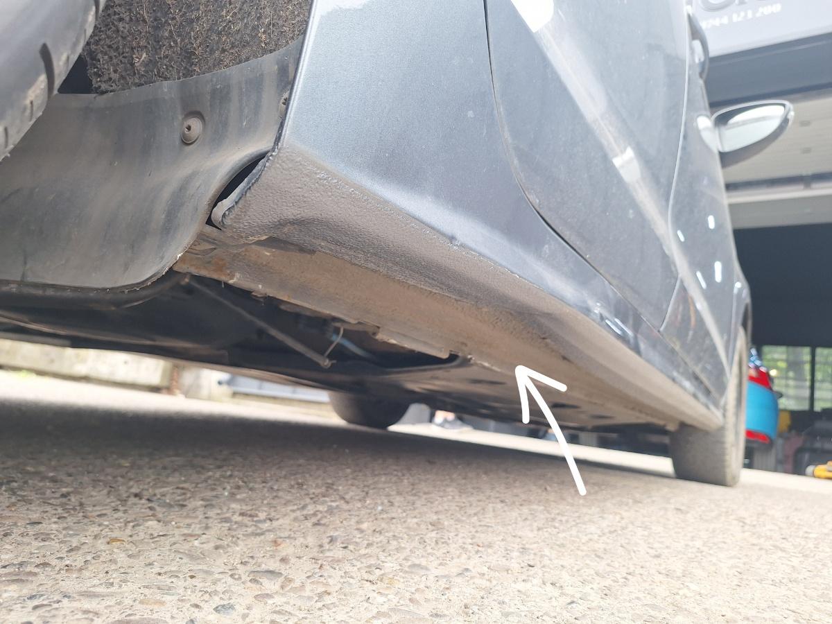 Prag caroserie dreapta VOLKSWAGEN JETTA VI 162/163 2010 - 2018 2.0 TDI CLCA, CUUA