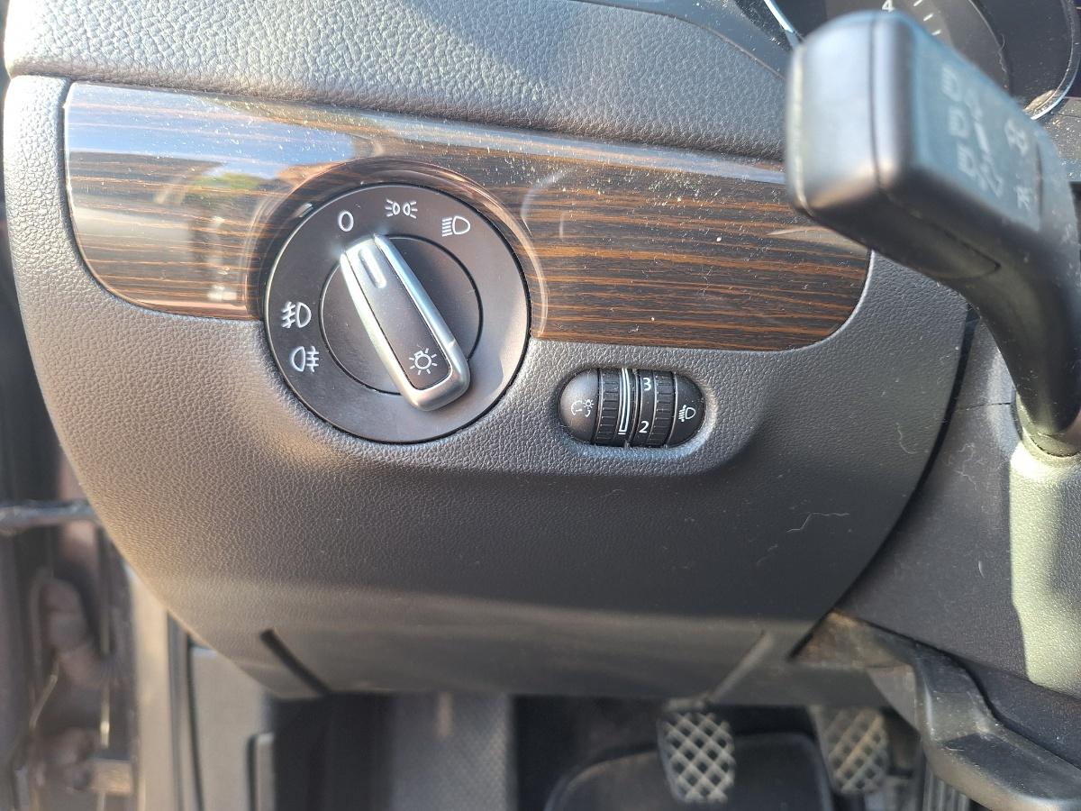 Comutator reglaj nivel faruri VOLKSWAGEN JETTA VI 162/163 2010 - 2018 2.0 TDI CLCA, CUUA