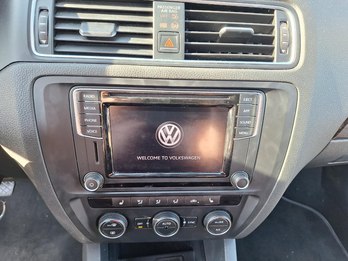 Consola multimedia navigatie MIB STD2 VOLKSWAGEN JETTA VI 162/163 2010 - 2018 5K7035200L