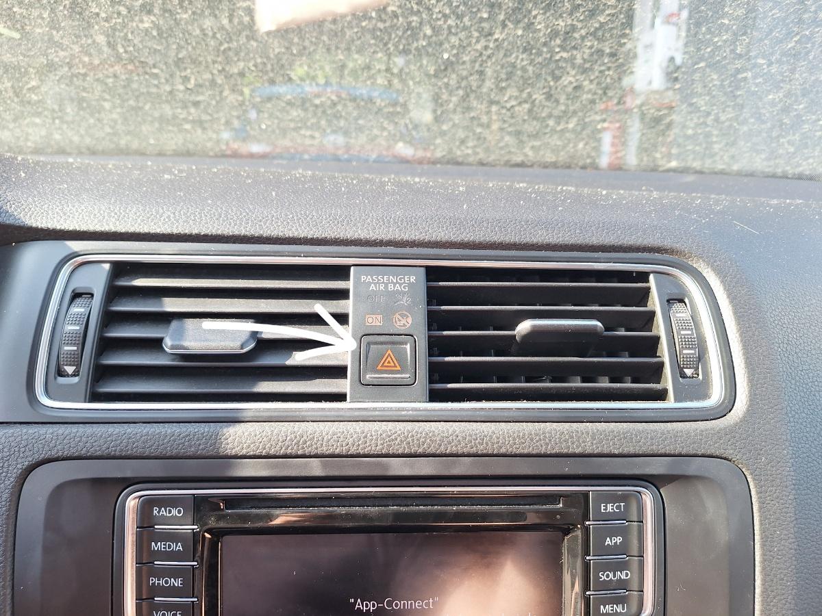 Comutator lumini de avarie VOLKSWAGEN JETTA VI 162/163 2010 - 2018 2.0 TDI CLCA, CUUA