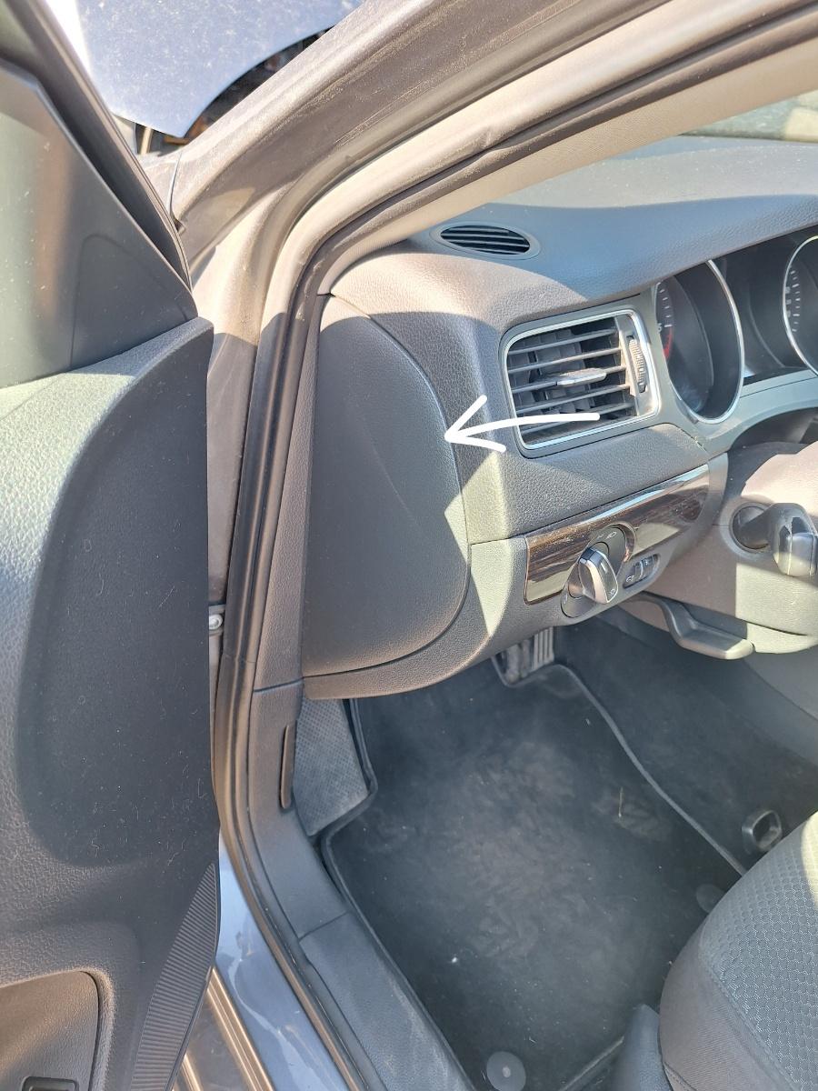 Ornament capat lateral panou de bord stanga VOLKSWAGEN JETTA VI 162/163 2010 - 2018 2.0 TDI CLCA, CUUA