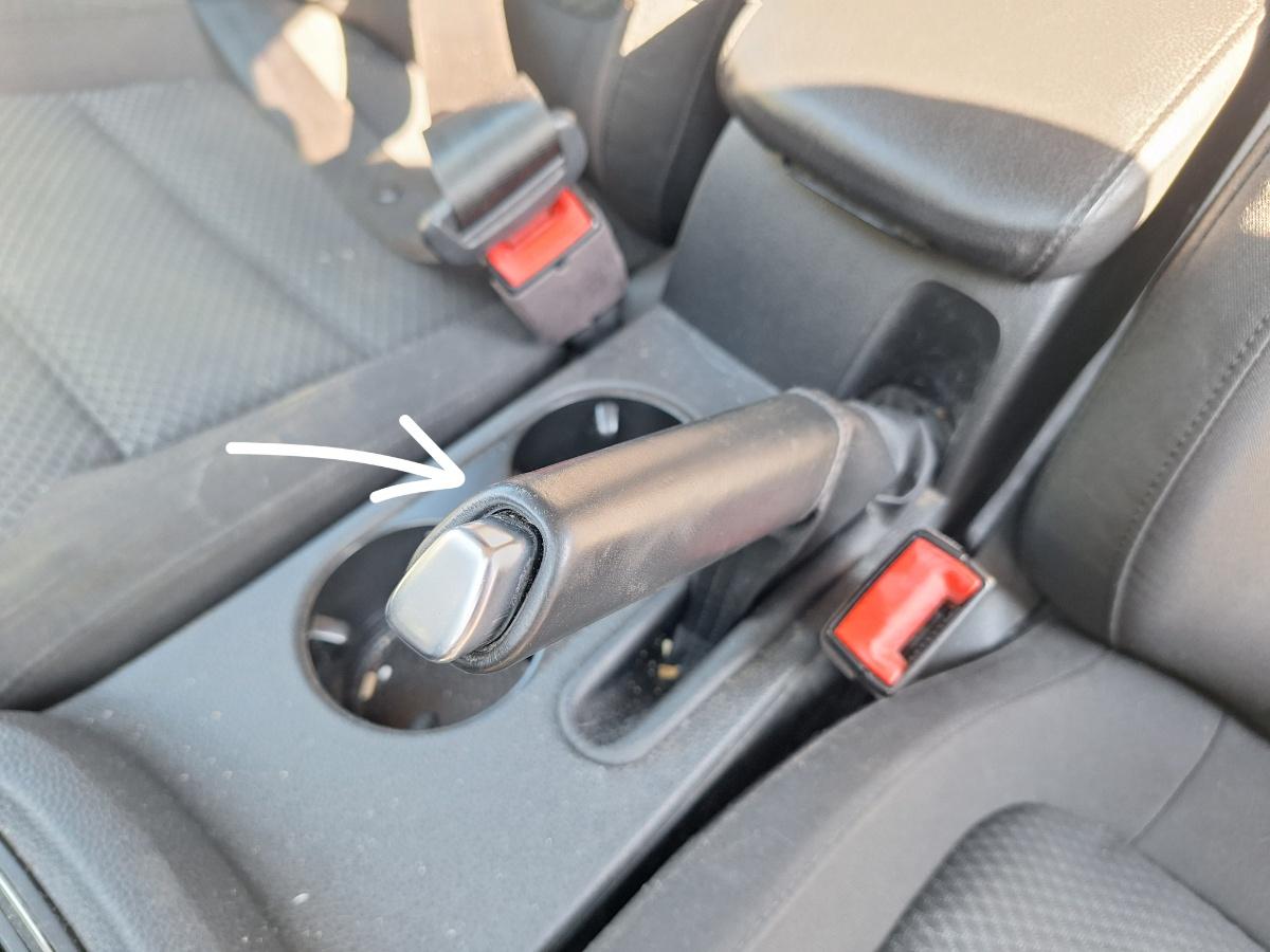 Ansamblu maneta frana de mana/frana de parcare VOLKSWAGEN JETTA VI 162/163 2010 - 2018 2.0 TDI CLCA, CUUA