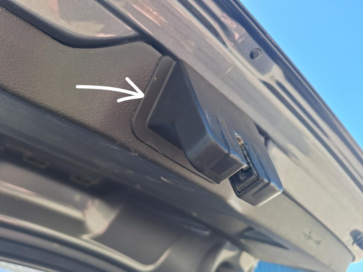 Broasca hayon/portbagaj VOLKSWAGEN JETTA VI 162/163 2010 - 2018 2.0 TDI CLCA, CUUA 5C6827505G