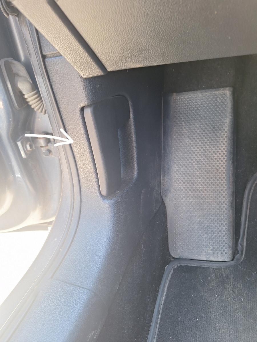 Ornament capat lateral panou de bord stanga VOLKSWAGEN JETTA VI 162/163 2010 - 2018 2.0 TDI CLCA, CUUA