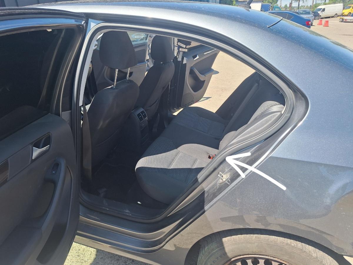 Cheder portiera spate (pe caroserie) stanga VOLKSWAGEN JETTA VI 162/163 2010 - 2018 2.0 TDI CLCA, CUUA