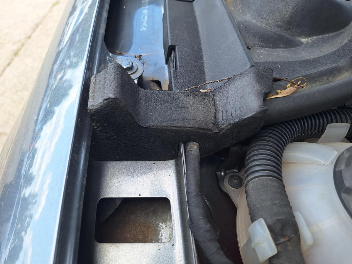 Bureti etansare capota motor VOLKSWAGEN JETTA VI 162/163 2010 - 2018 2.0 TDI CLCA, CUUA