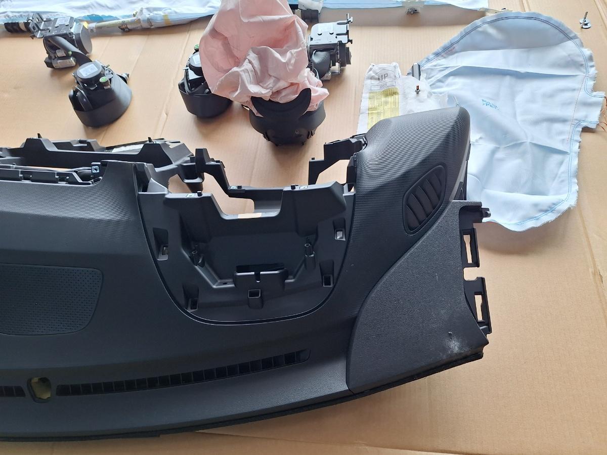 Set airbaguri cu panou HYUNDAI i20 [ 2020 -> ]