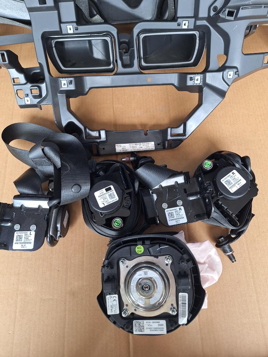 Set airbaguri cu panou HYUNDAI i20 [ 2020 -> ]
