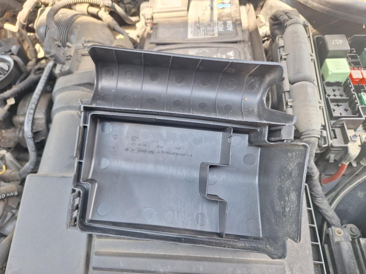 Capac tablou de sigurante VOLKSWAGEN JETTA VI 162/163 2010 - 2018 2.0 TDI CLCA, CUUA 5C0937132A