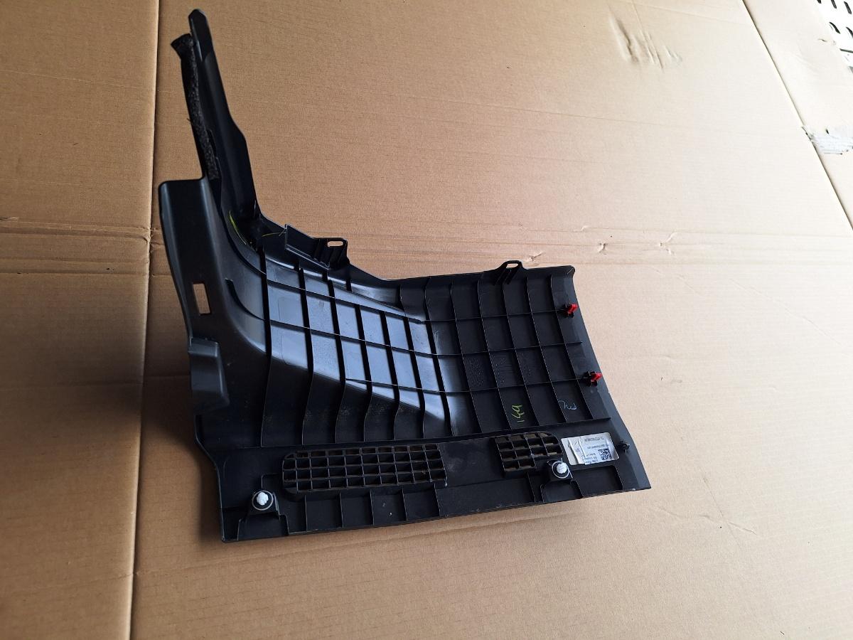 Ornament superior lateral bancheta spate TOYOTA COROLLA _E21_ 2018 -> 1.8 Hybrid 2ZR-FXE 76974-02090LI 7697402090