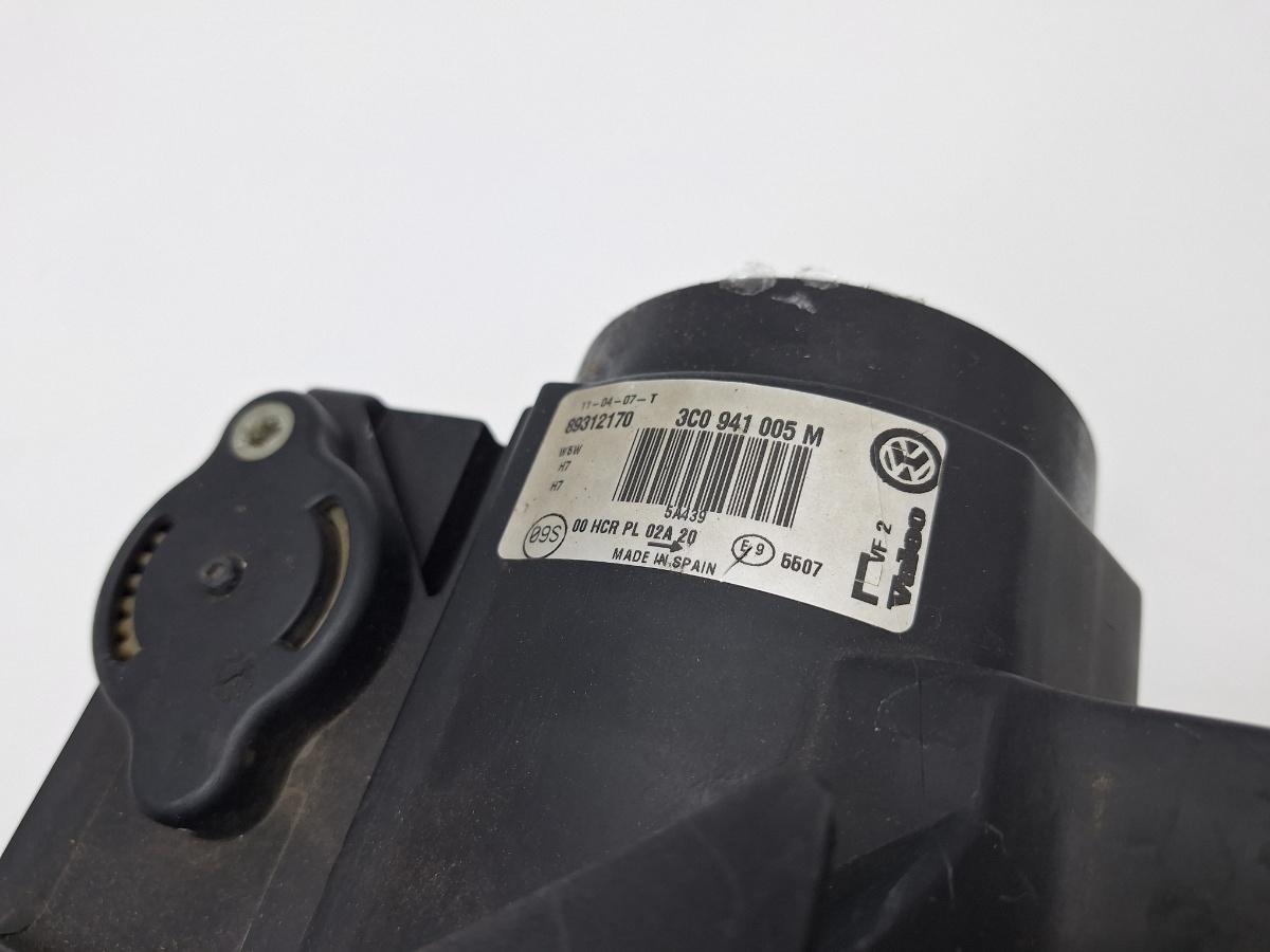 Far halogen stanga VOLKSWAGEN PASSAT 3C2 2005 - 2010 2.0 TDI 16V BKP, CBAB Valeo 89312170 3C0941005M