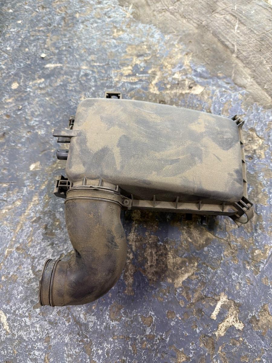 Carcasa filtru de aer SUZUKI ALTO FF 2004 - 2009 1.1 F10D, F10DN 13700-79GA0