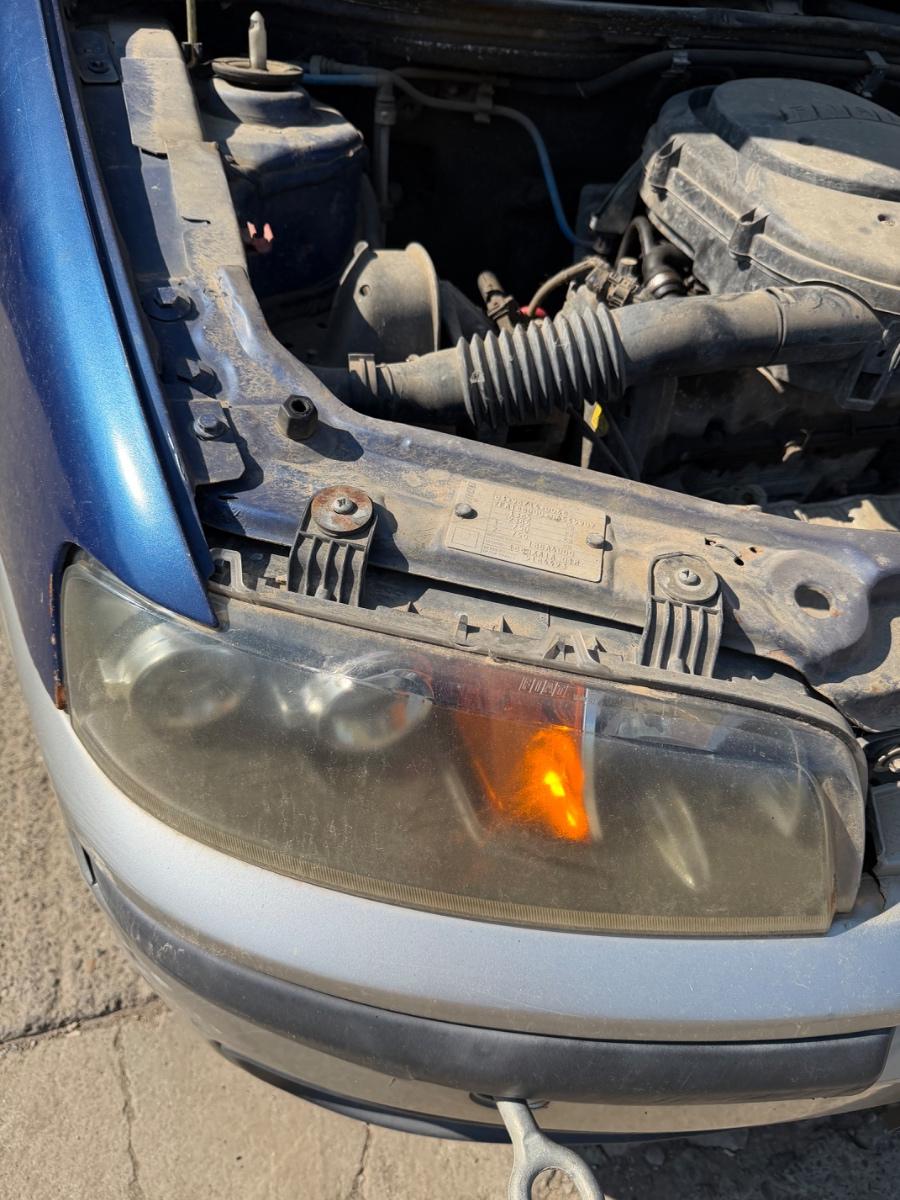 Far dreapta FIAT PUNTO 188_ 1999 - 2012 1.2 Bipower 188 A4.000