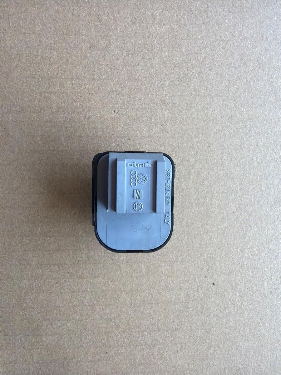 Comutator dezaburire oglinzi VOLKSWAGEN PASSAT 3B3 2000 - 2005 1.9 TDI AVF, AWX