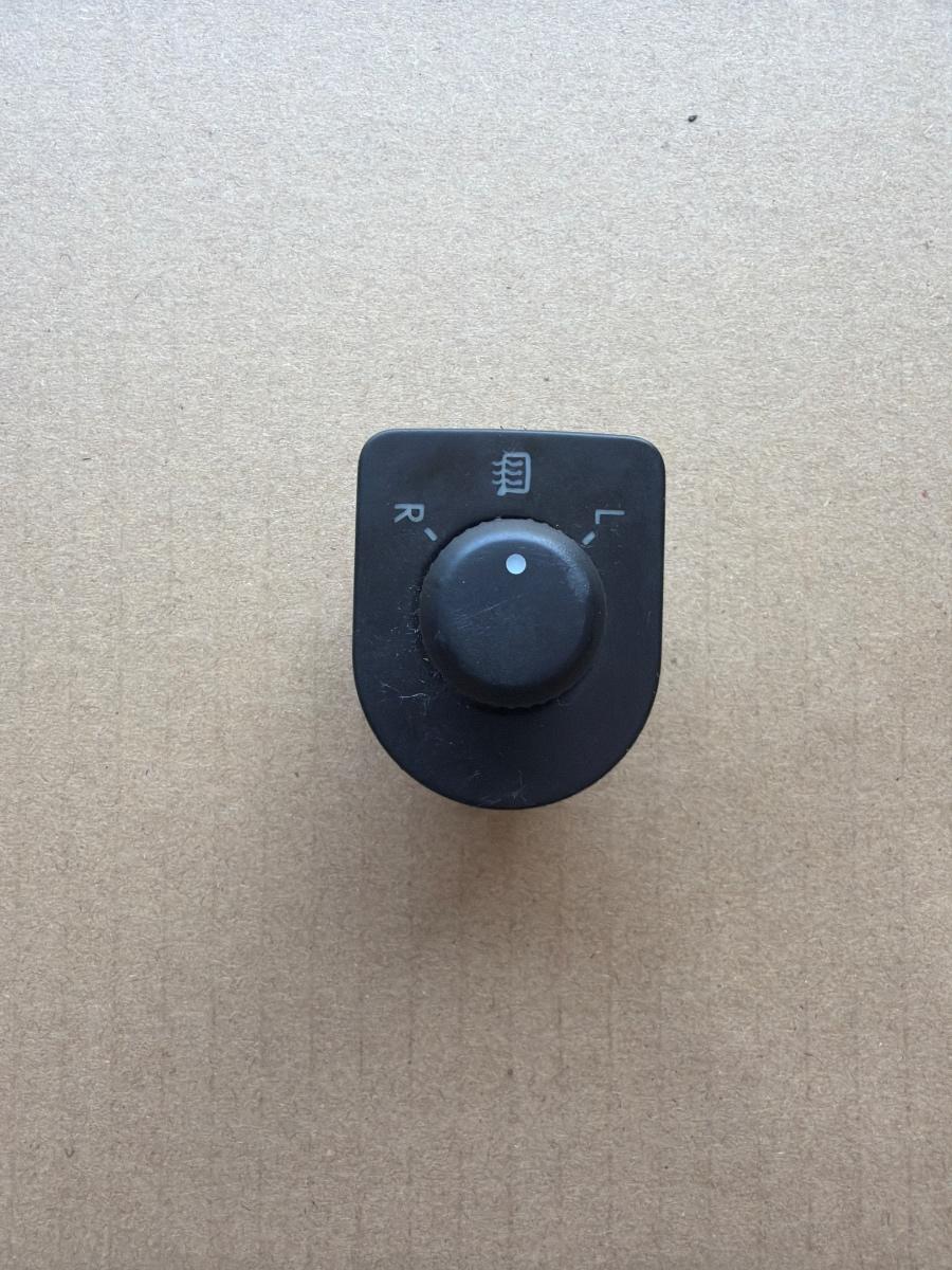 Comutator dezaburire oglinzi VOLKSWAGEN PASSAT 3B3 2000 - 2005 1.9 TDI AVF, AWX