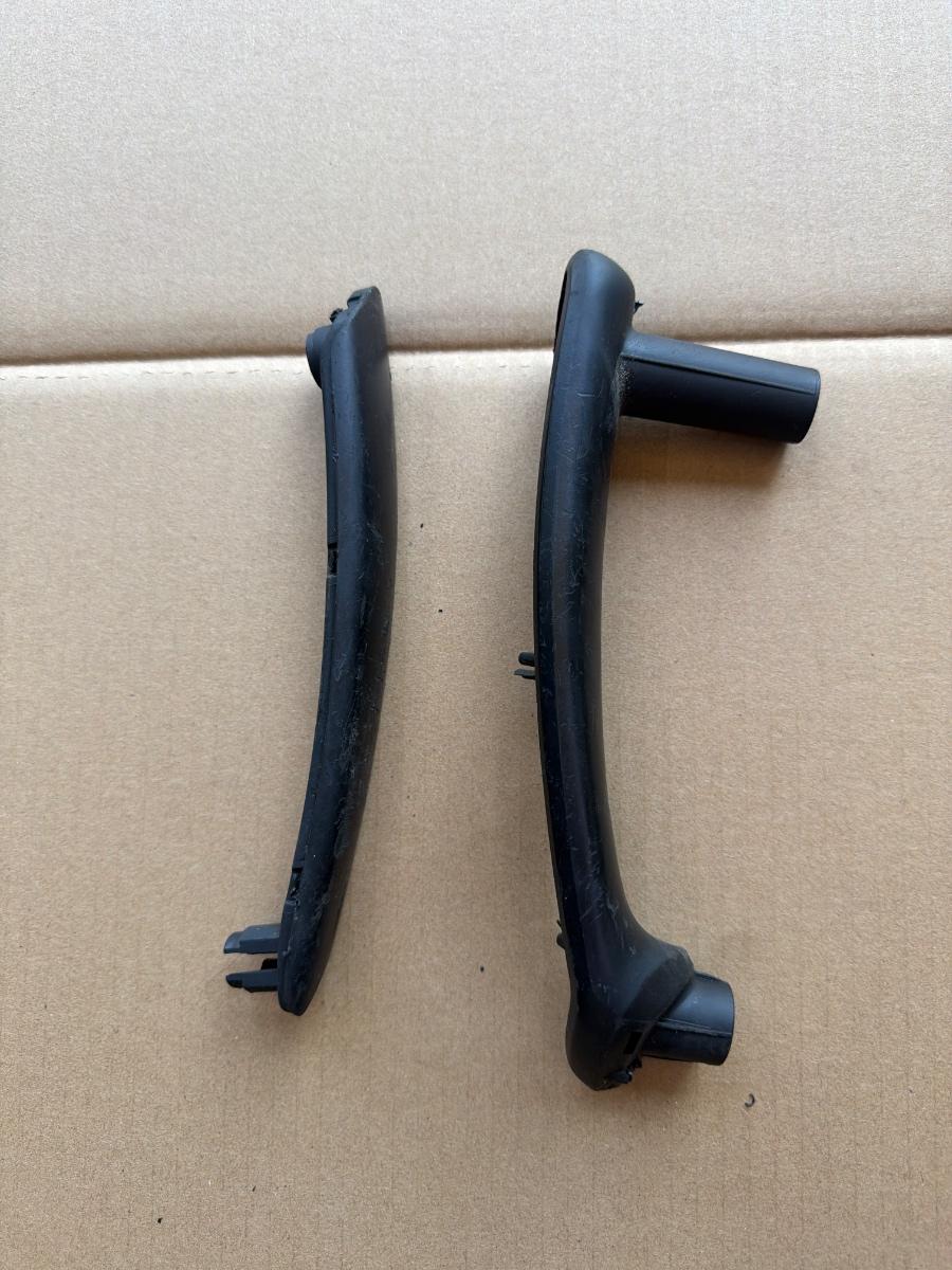Maner interior portiera stanga spate VOLKSWAGEN PASSAT 3B3 2000 - 2005 1.9 TDI AVF, AWX 3B4867179A